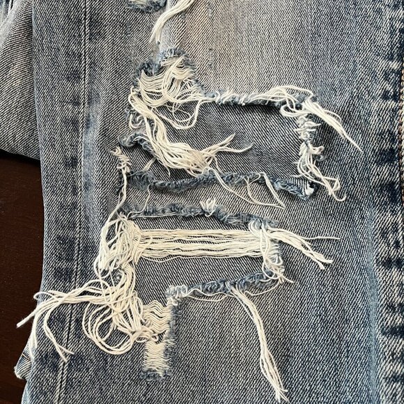 Lucky Brand Jeans Denim 410 Athletic Fit Distressed Size 33x32 Medium Wash - Picture 9 of 12